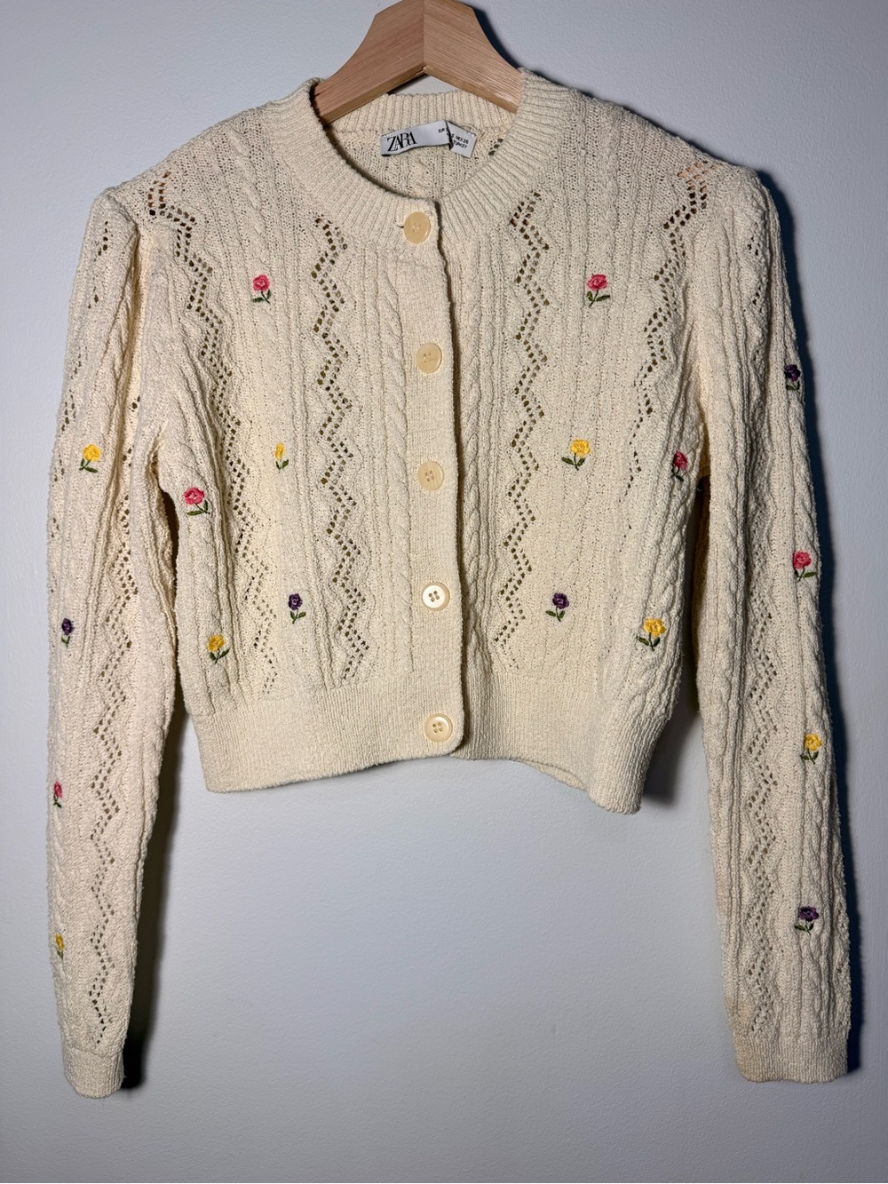 Zara Cream Knit Cardigan with Tiny Flower Embroidery size S - Picture 2 of 8